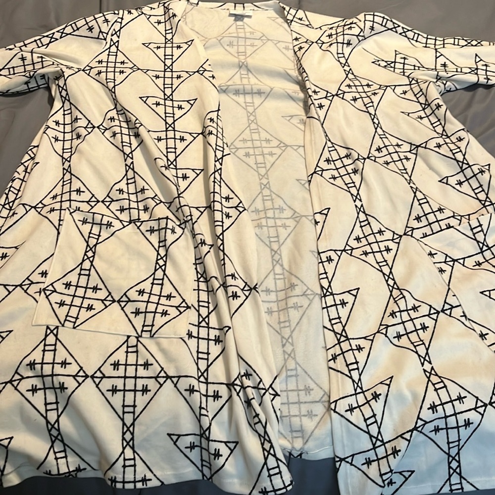 Cardigan with open front and pockets